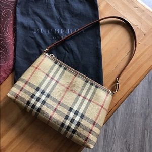 Burberry purse